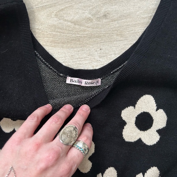 Vintage Retro Crop top- oversized- size medium - Picture 3 of 3